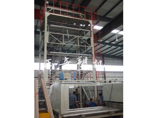 LD2700全自動(dòng)塑料地膜設(shè)備